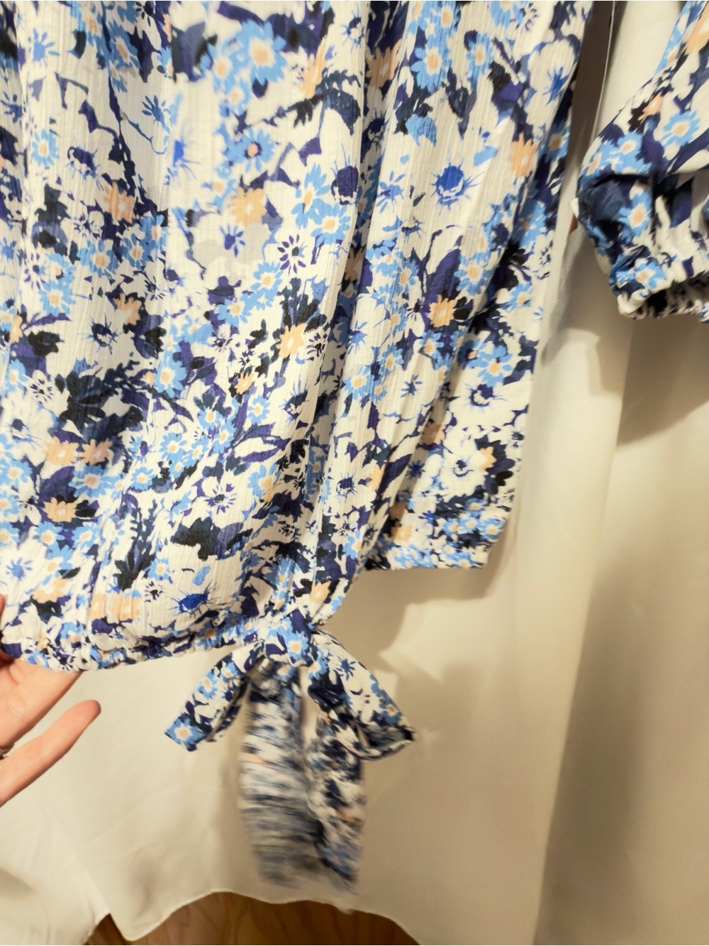 Vince Camuto Off Shoulder Bubble Sleeve Side Tie Blouse, size M, Blue Shadow NWT - Picture 5 of 14